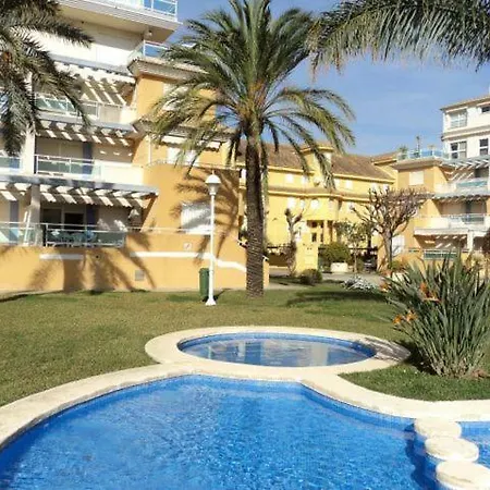 Denia: 1ere Ligne De Plage Tout Confort Апартаменты *